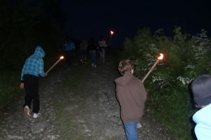 Fackelwanderung mit dem Hausherrn der Jugendpension Müllauerhof in Saalbach-Hinterglemm